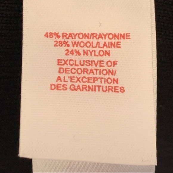 𝅺TAPE Measure Black Wool Blend Short Sleeve Sequin Trim Sweater Size Small - Picture 7 of 8